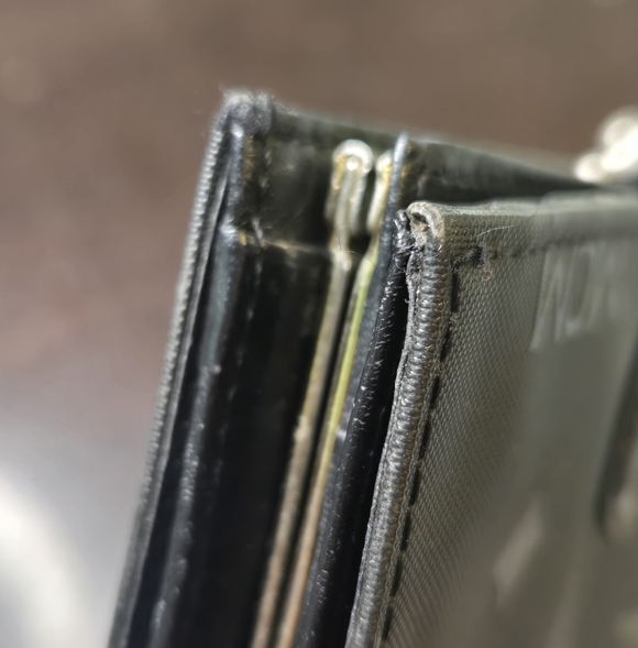 Vintage MCM Black Visetos Kisslock Wallet - Picture 7 of 14